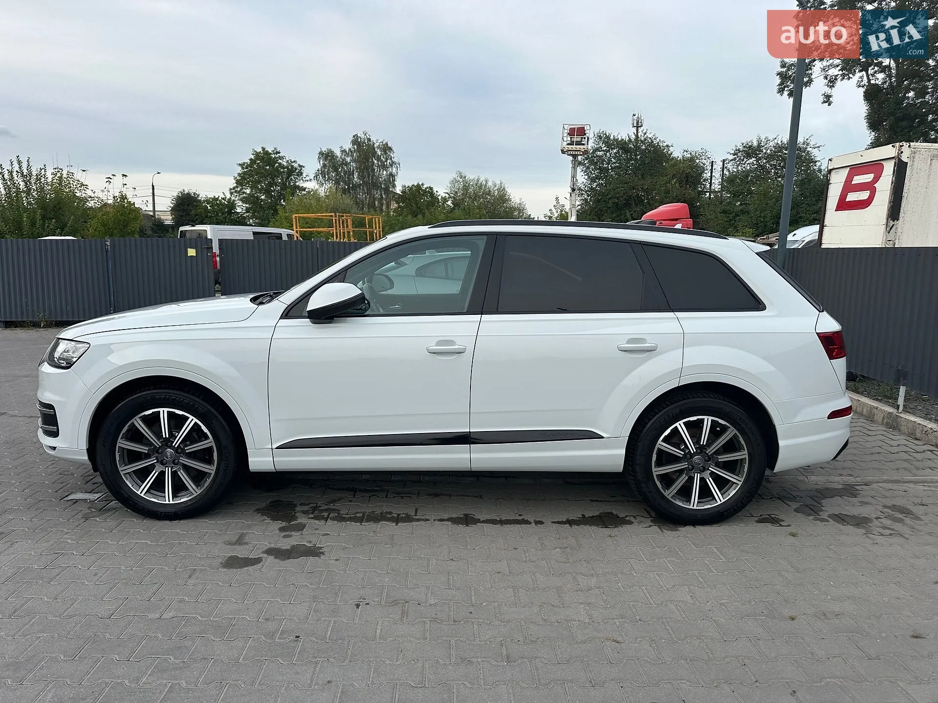 2016 Audi Q7 - мініатюра 4