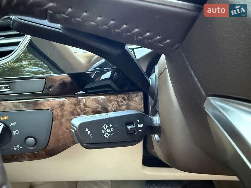 Внедорожник / Кроссовер Audi Q7 2016 в Киеве