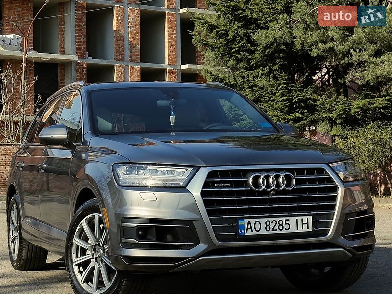 Внедорожник / Кроссовер Audi Q7 2017 в Мукачево