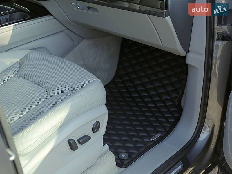 Внедорожник / Кроссовер Audi Q7 2017 в Мукачево