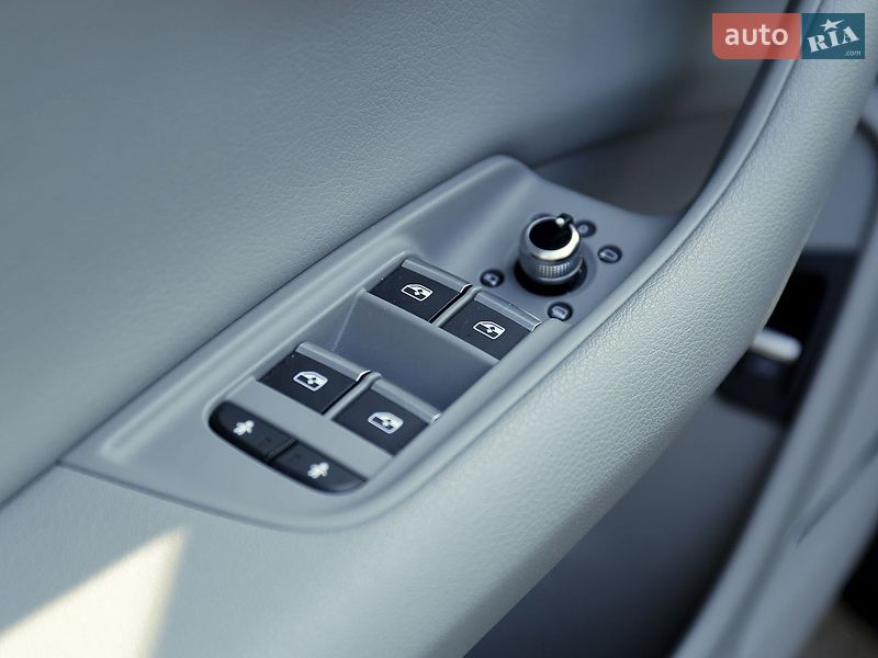 Внедорожник / Кроссовер Audi Q7 2017 в Мукачево