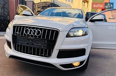 Позашляховик / Кросовер Audi Q7 2014 в Тячеві