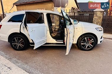 Позашляховик / Кросовер Audi Q7 2014 в Тячеві