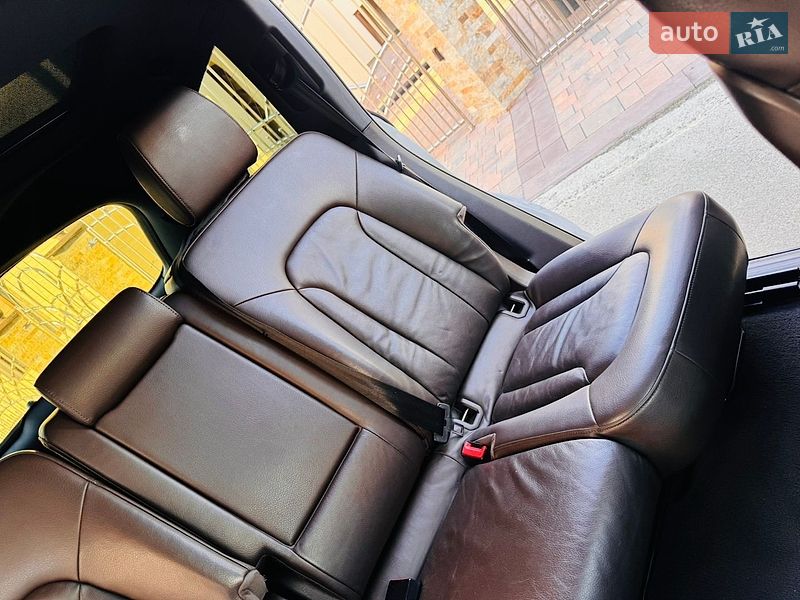 Позашляховик / Кросовер Audi Q7 2014 в Тячеві