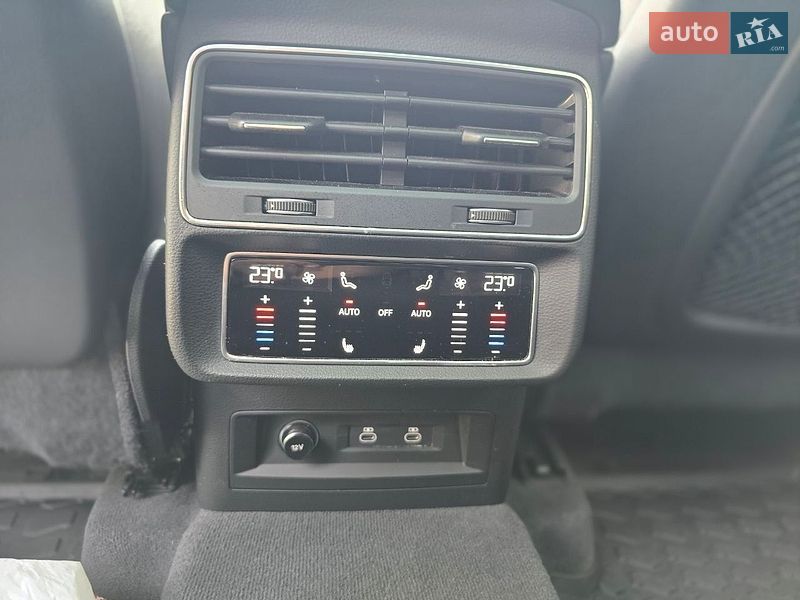 Позашляховик / Кросовер Audi Q7 2023 в Києві