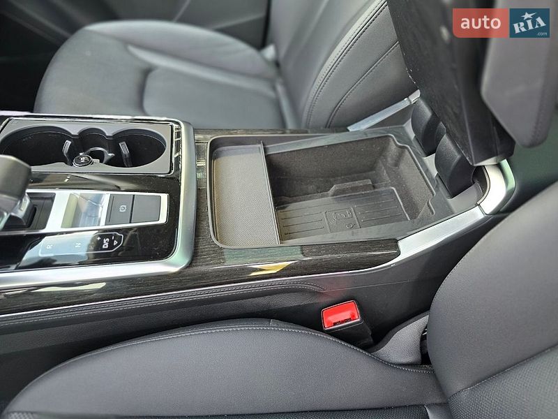 Позашляховик / Кросовер Audi Q7 2023 в Києві