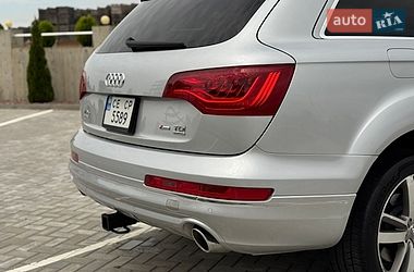 Внедорожник / Кроссовер Audi Q7 2012 в Черновцах