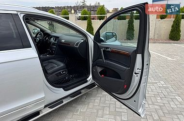 Внедорожник / Кроссовер Audi Q7 2012 в Черновцах