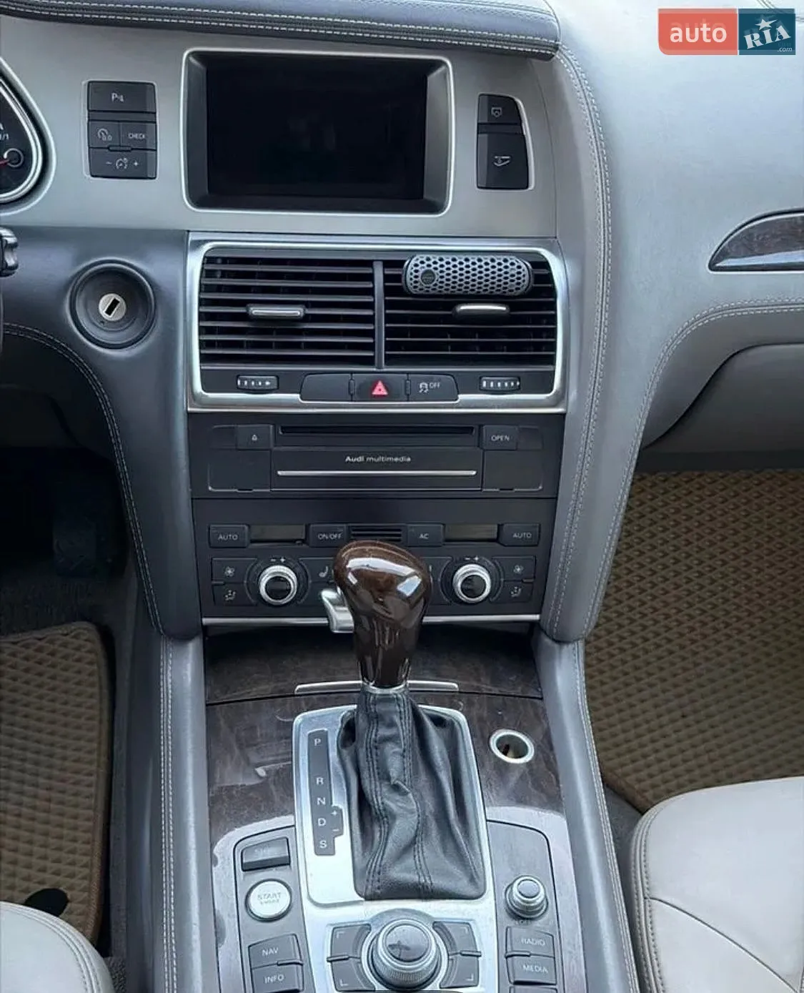 2010 Audi Q7 - мініатюра 8
