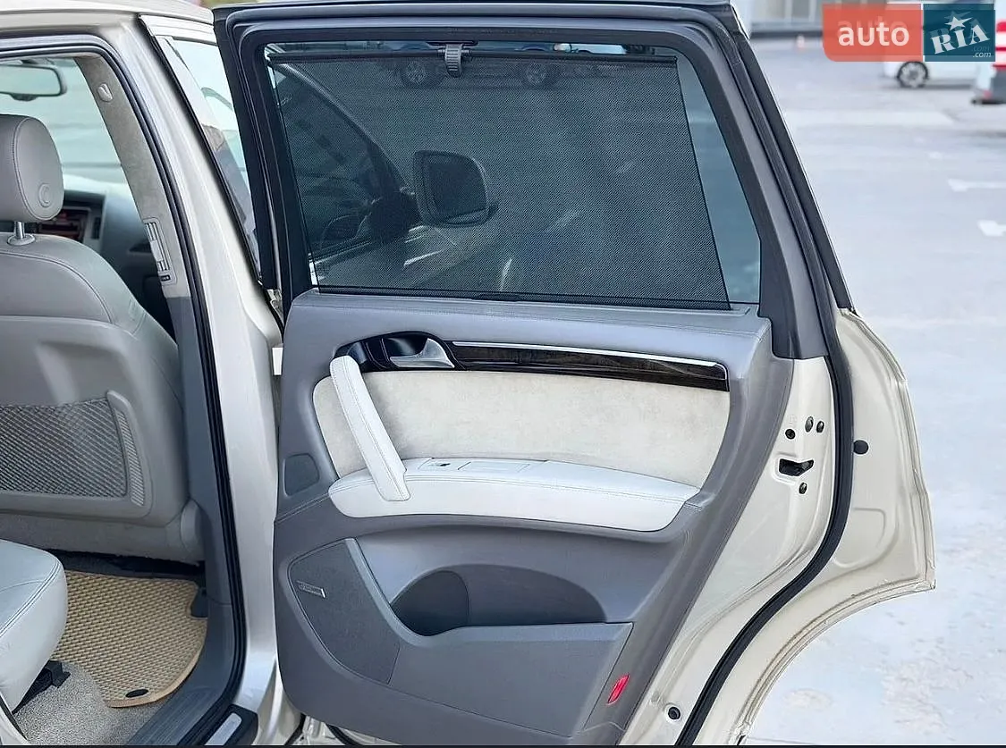 2010 Audi Q7 - мініатюра 15