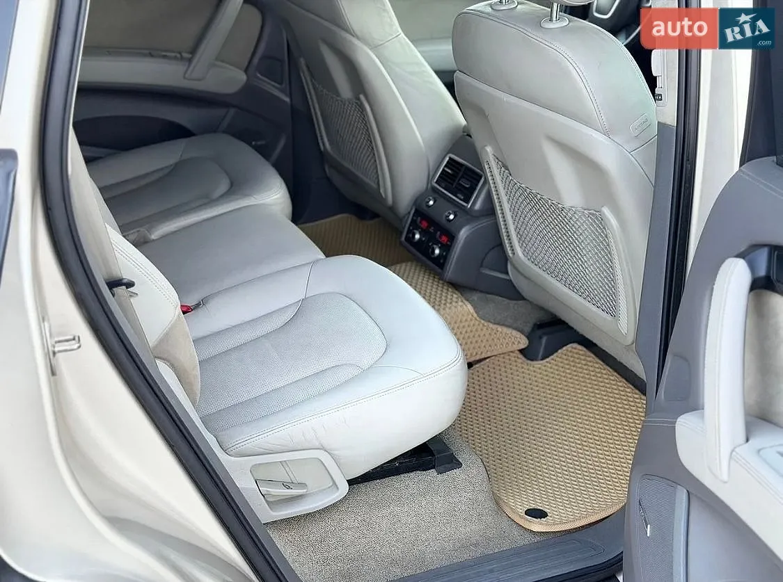 2010 Audi Q7 - мініатюра 19