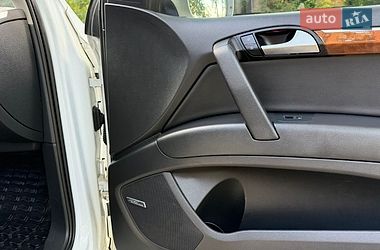 Позашляховик / Кросовер Audi Q7 2015 в Львові