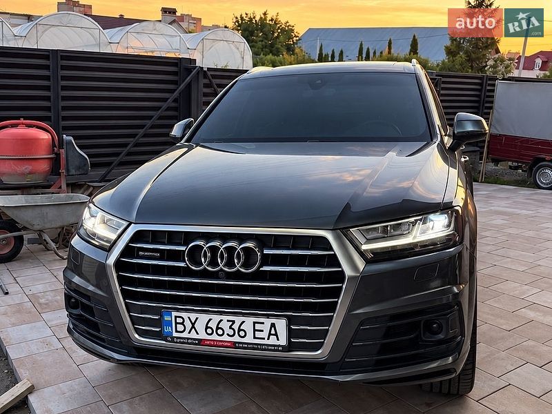 Позашляховик / Кросовер Audi Q7 2017 в Кам'янець-Подільському