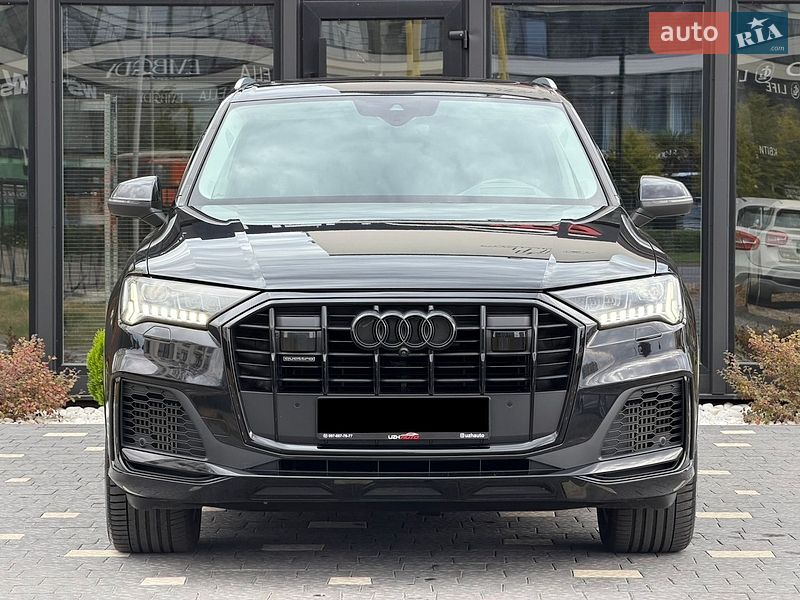 Позашляховик / Кросовер Audi Q7 2019 в Ужгороді