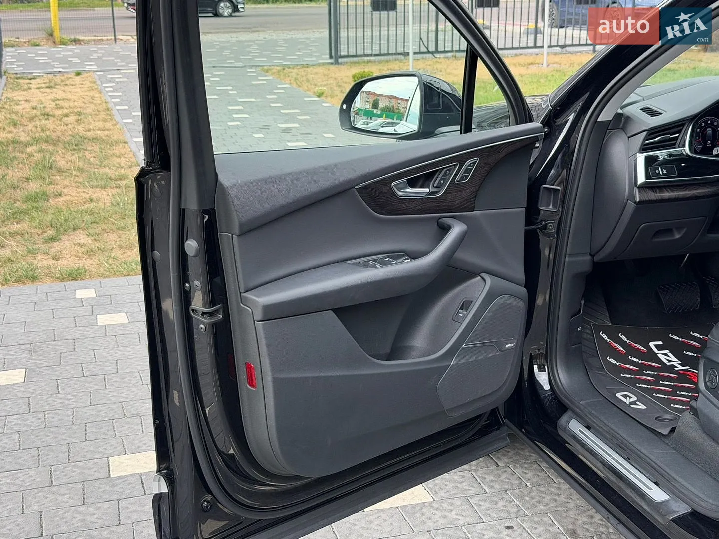 2019 Audi Q7 - мініатюра 26