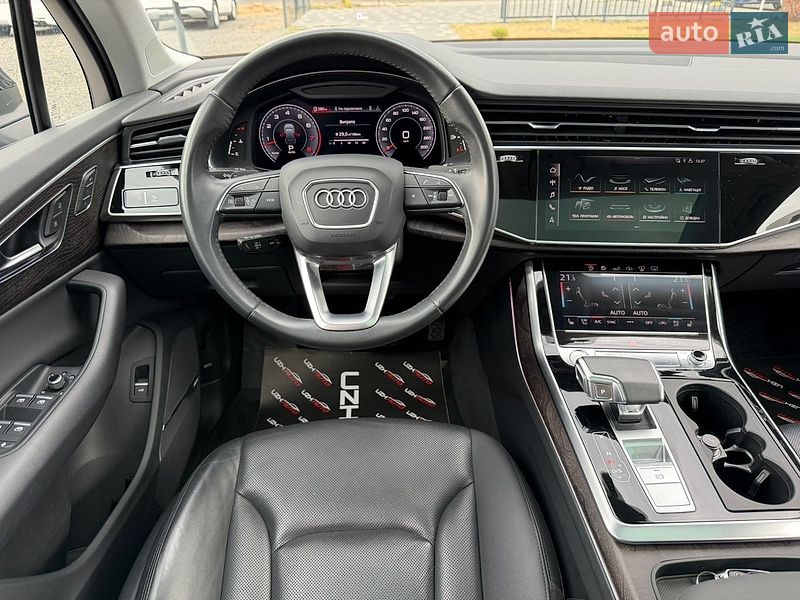Позашляховик / Кросовер Audi Q7 2019 в Ужгороді