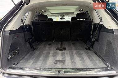 Позашляховик / Кросовер Audi Q7 2019 в Ужгороді