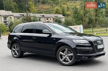 Позашляховик / Кросовер Audi Q7 2015 в Хусті