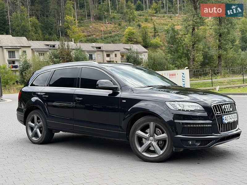 Позашляховик / Кросовер Audi Q7 2015 в Хусті