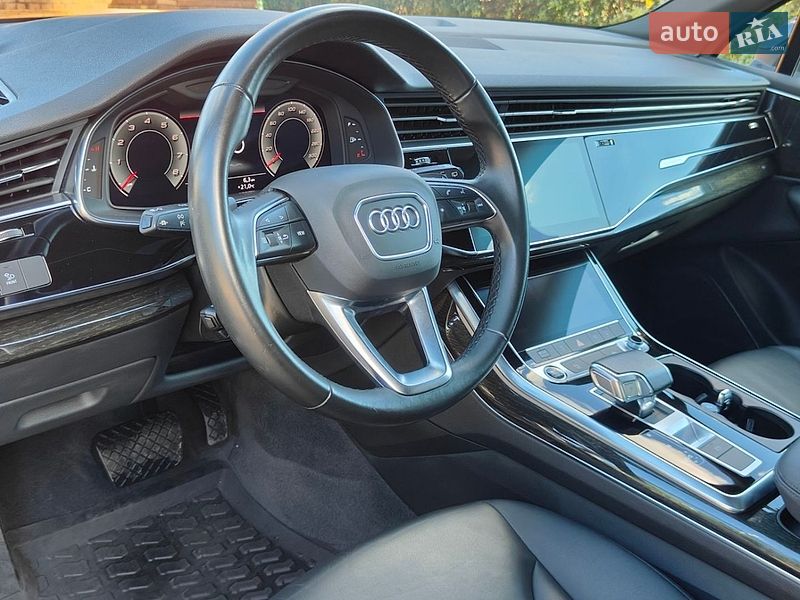 Внедорожник / Кроссовер Audi Q7 2021 в Тернополе