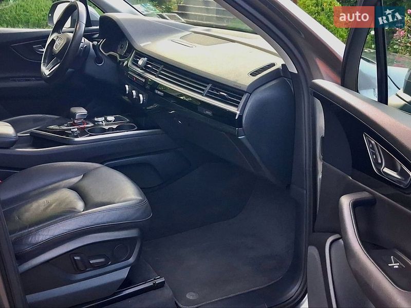 Внедорожник / Кроссовер Audi Q7 2017 в Харькове