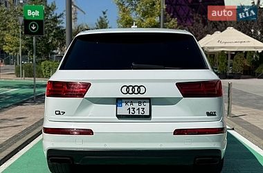 Внедорожник / Кроссовер Audi Q7 2019 в Киеве
