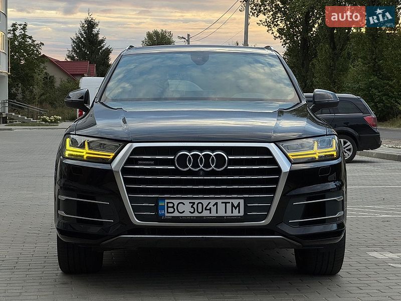 Позашляховик / Кросовер Audi Q7 2016 в Вінниці