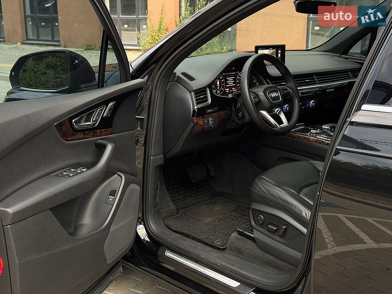 Позашляховик / Кросовер Audi Q7 2016 в Вінниці