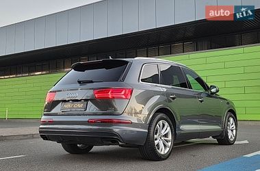Позашляховик / Кросовер Audi Q7 2015 в Києві