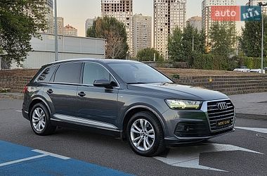 Позашляховик / Кросовер Audi Q7 2015 в Києві