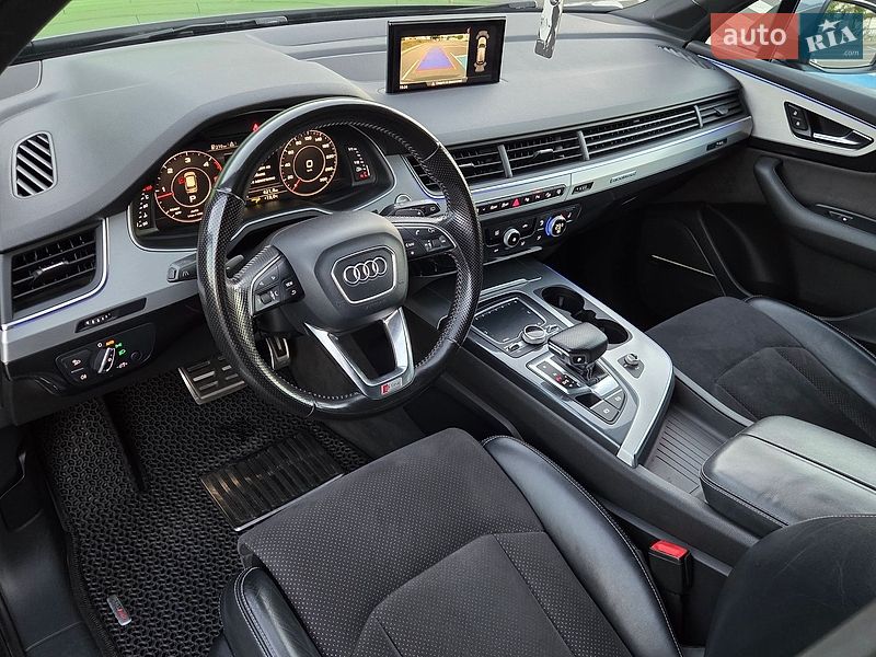 Позашляховик / Кросовер Audi Q7 2015 в Києві