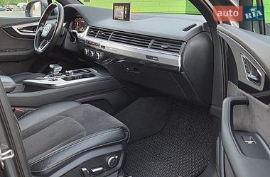 Позашляховик / Кросовер Audi Q7 2015 в Києві