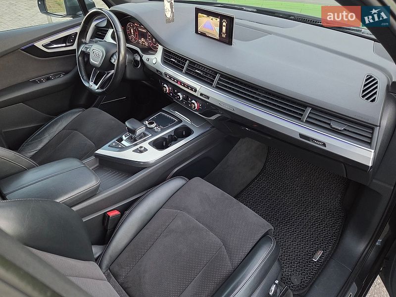 Позашляховик / Кросовер Audi Q7 2015 в Києві