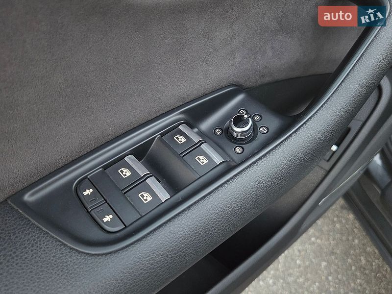 Позашляховик / Кросовер Audi Q7 2015 в Києві