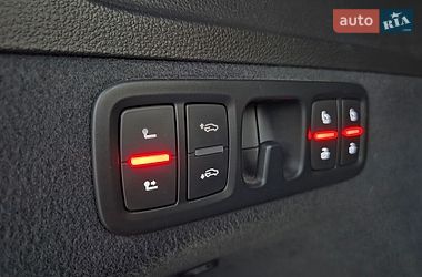 Позашляховик / Кросовер Audi Q7 2015 в Києві
