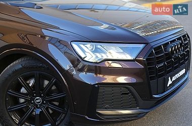 Внедорожник / Кроссовер Audi Q7 2022 в Киеве