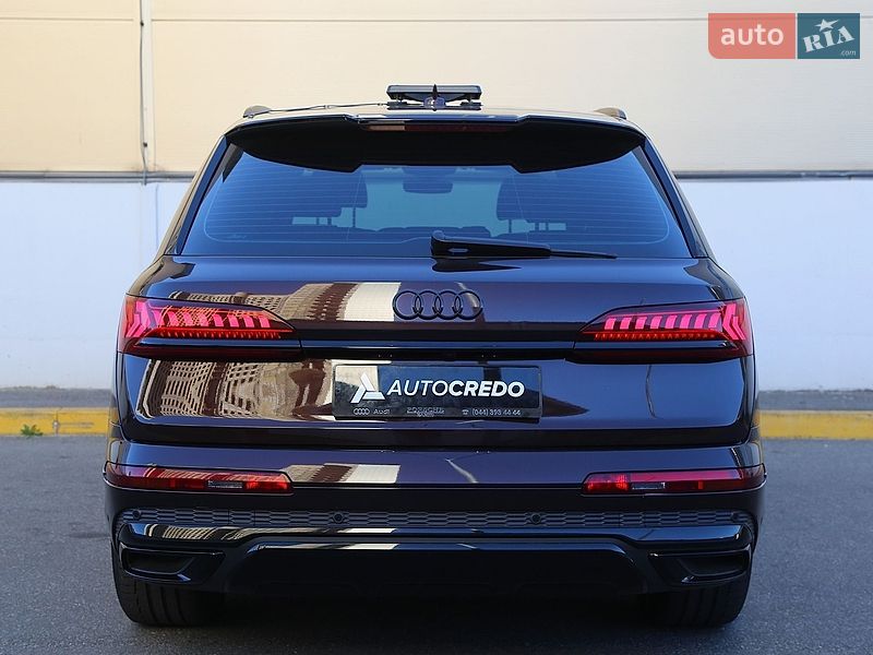 Внедорожник / Кроссовер Audi Q7 2022 в Киеве