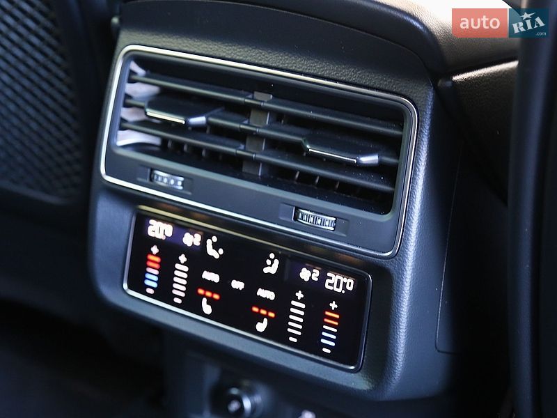 Внедорожник / Кроссовер Audi Q7 2022 в Киеве