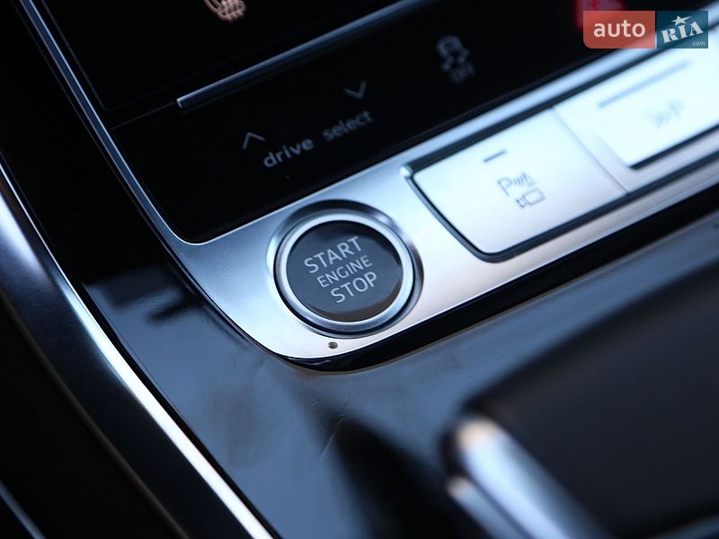 Внедорожник / Кроссовер Audi Q7 2022 в Киеве