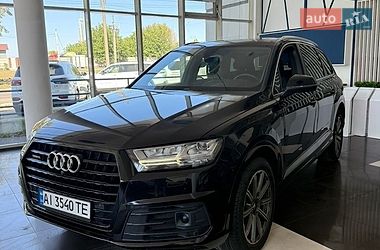 Позашляховик / Кросовер Audi Q7 2018 в Рівному