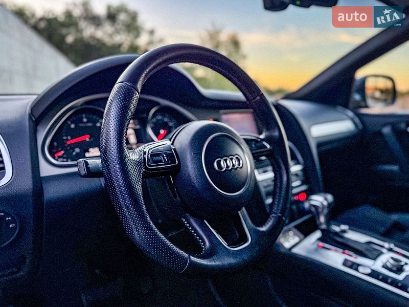 Позашляховик / Кросовер Audi Q7 2013 в Тернополі