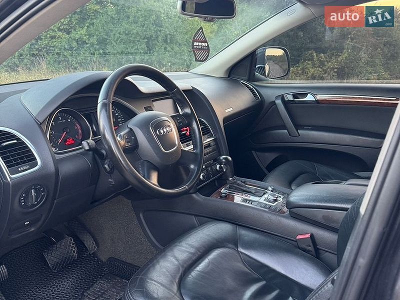 Позашляховик / Кросовер Audi Q7 2007 в Рівному