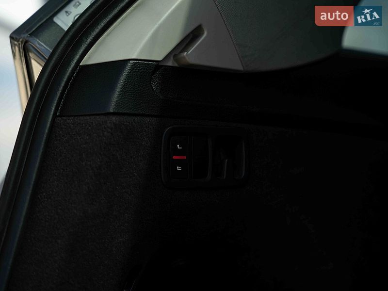 Позашляховик / Кросовер Audi Q7 2016 в Чернівцях
