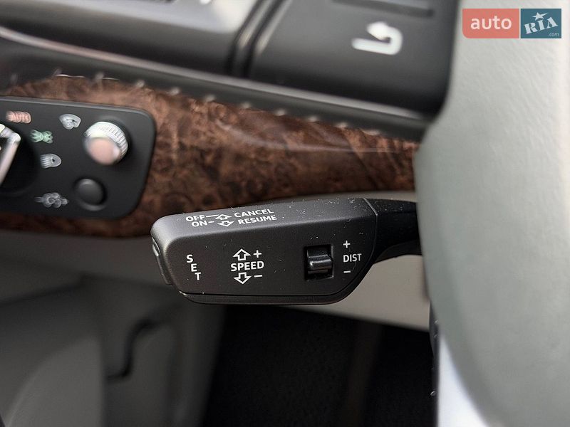 Позашляховик / Кросовер Audi Q7 2016 в Львові
