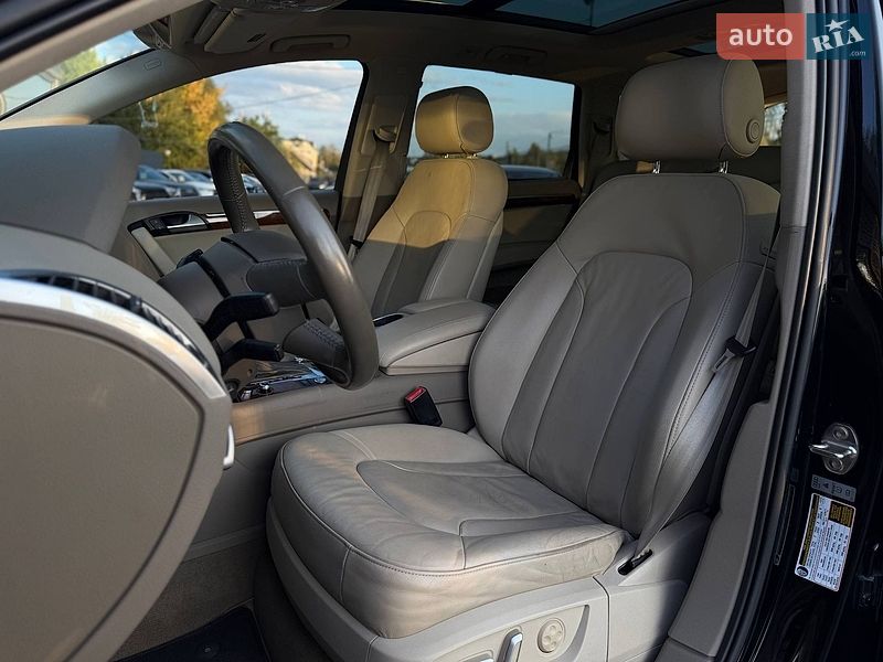 Позашляховик / Кросовер Audi Q7 2015 в Львові