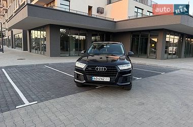 Позашляховик / Кросовер Audi Q7 2016 в Виноградові