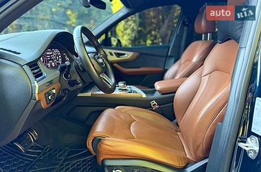 Внедорожник / Кроссовер Audi Q7 2016 в Шепетовке