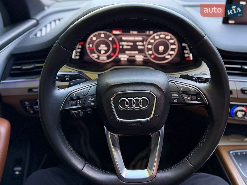 Внедорожник / Кроссовер Audi Q7 2016 в Шепетовке