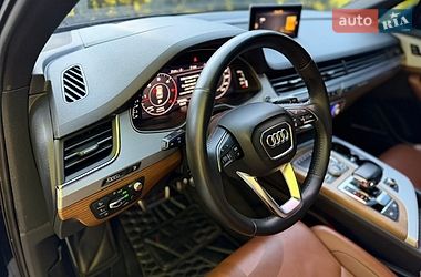 Внедорожник / Кроссовер Audi Q7 2016 в Шепетовке