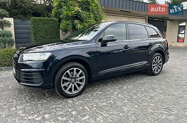 Внедорожник / Кроссовер Audi Q7 2015 в Львове